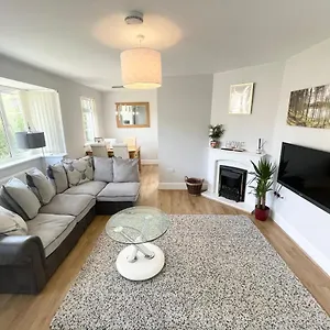 Holiday home Coastline Retreats - Cosy Bungalow In Town Centre With Lots Of Parking And Large Enclosed Garden, Ringwood